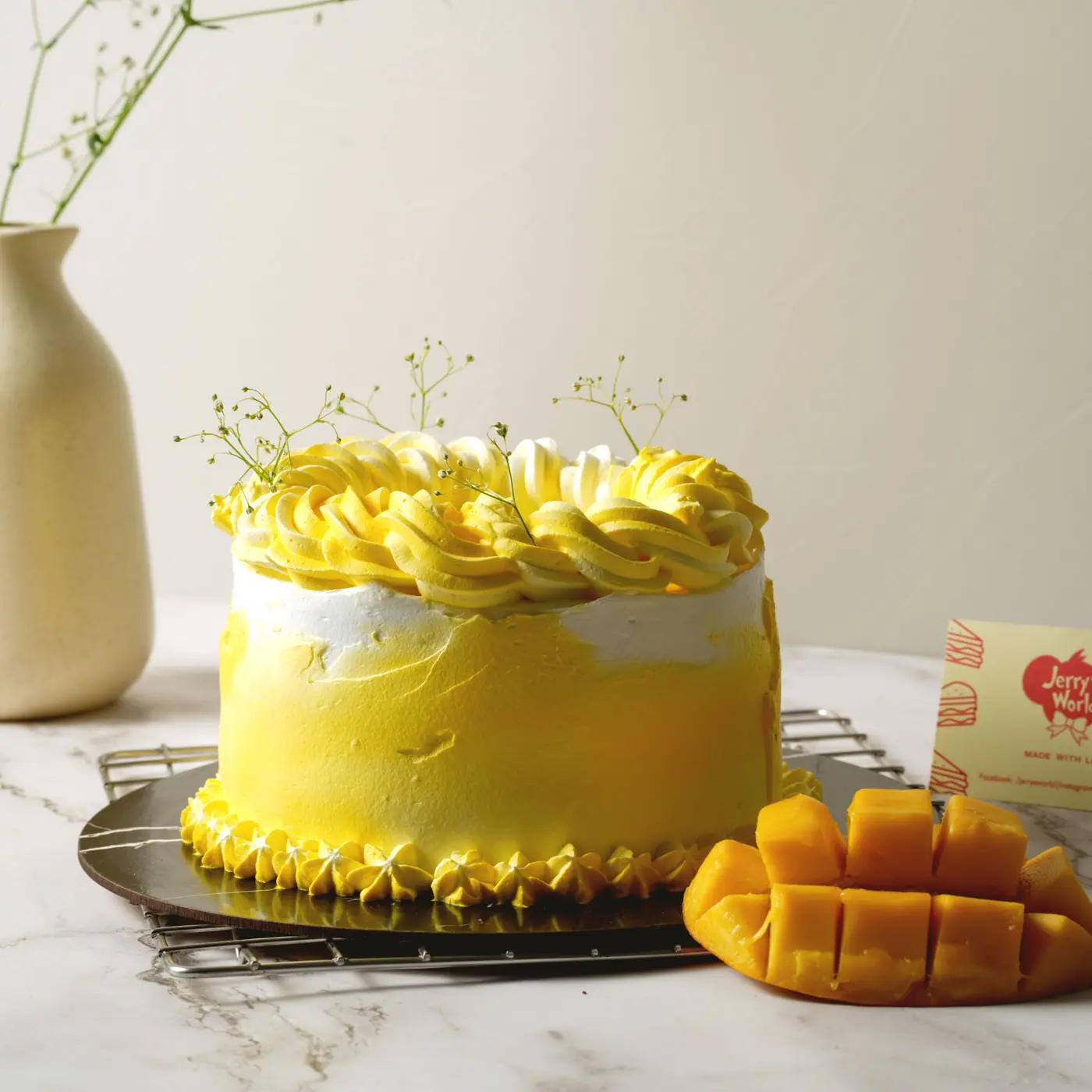Mango cream cake